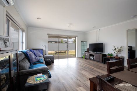 Property photo of 28 Monaghan Terrace Alfredton VIC 3350