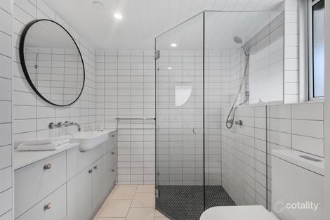 Property photo of 36/67 Broadbeach Boulevard Broadbeach QLD 4218