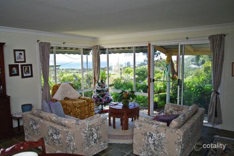 Property photo of 17 Skyline Crescent Crescent Head NSW 2440