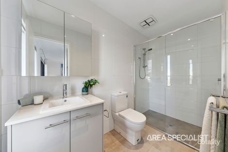 Property photo of 21 Willowdene Way Berwick VIC 3806