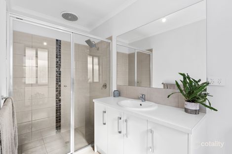 Property photo of 2 Erie Drive Seaford Meadows SA 5169