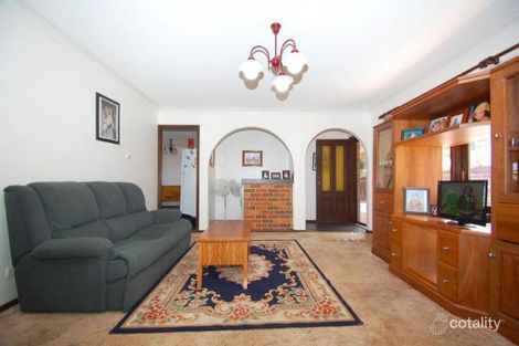 Property photo of 27 Cliff Road Freemans Reach NSW 2756