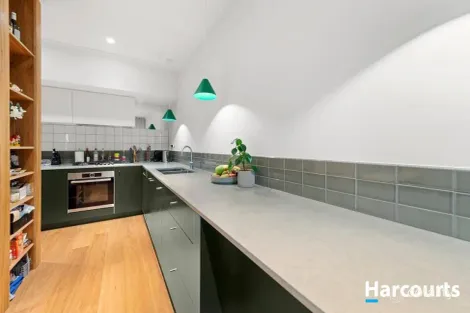 Property photo of 2/76 Williamsons Road Doncaster VIC 3108