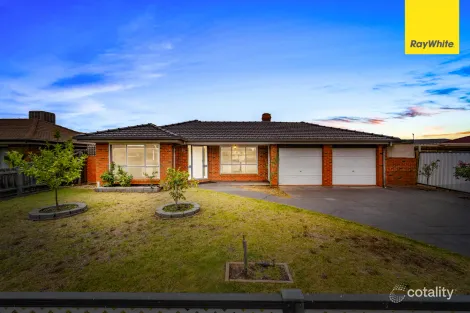 35 STANLEY CRES, BROOKFIELD, VIC 3338