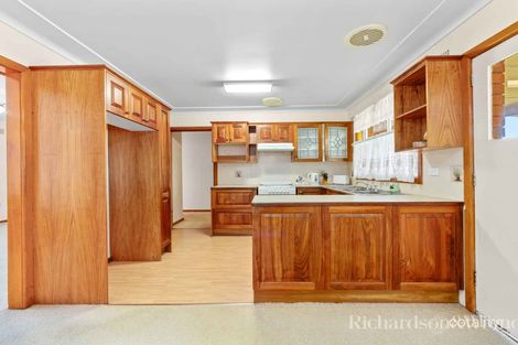 Property photo of 31 Camellia Circle Woy Woy NSW 2256