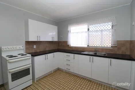 3/118 Miles St, Menzies, QLD 4825