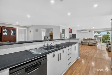 Property photo of 15 Jasmin Drive Victor Harbor SA 5211