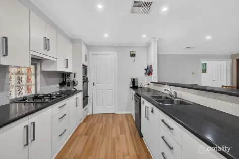 Property photo of 15 Jasmin Drive Victor Harbor SA 5211