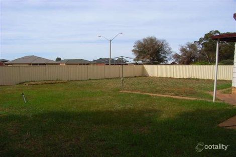 Property photo of 10 Duff Place Griffith NSW 2680