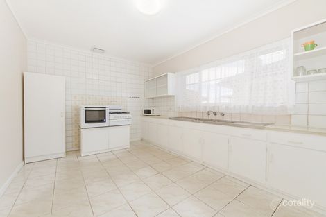 Property photo of 10 Mark Street St Albans VIC 3021