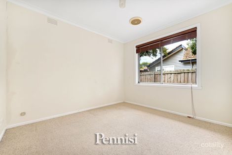 Property photo of 2/22 Windsor Avenue Strathmore VIC 3041