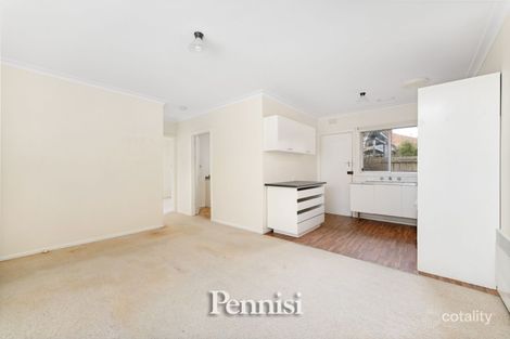Property photo of 2/22 Windsor Avenue Strathmore VIC 3041