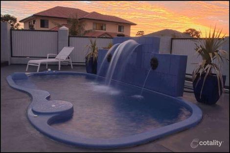 Property photo of 11 Summit Place Wynnum West QLD 4178