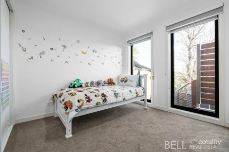 Property photo of 16 Cobden Crescent Lilydale VIC 3140