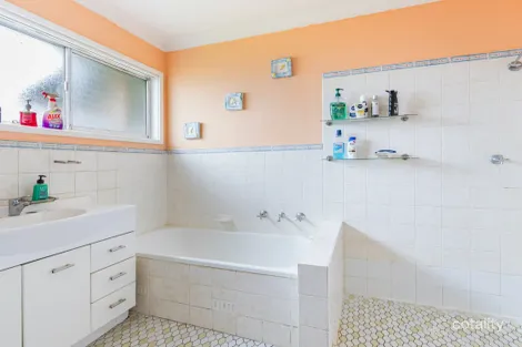 Property photo of 36 Eighth Street Weston NSW 2326