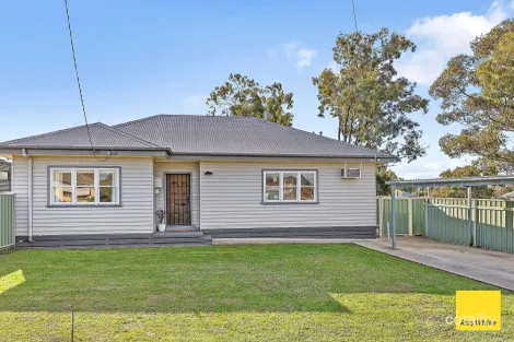 9 HOLLOW ST, GOLDEN SQUARE, VIC 3555