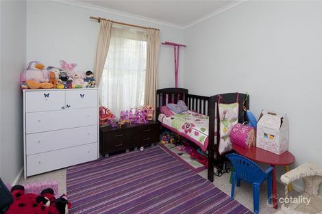 Property photo of 48 Meadow Wood Walk Narre Warren VIC 3805