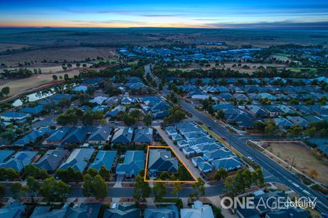 Property photo of 4 Trentham Avenue Eynesbury VIC 3338