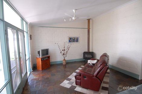 Property photo of 98 Russell Street Deniliquin NSW 2710