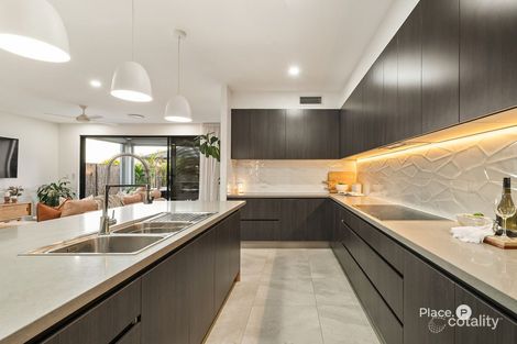 Property photo of 82 Quay Circuit Newport QLD 4020