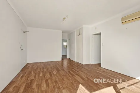 Property photo of 3/6 Mackie Street Coniston NSW 2500