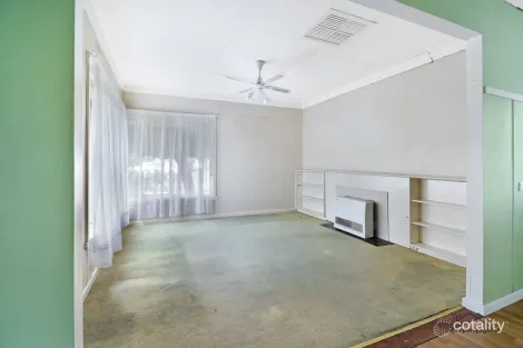 Property photo of 33 Wavell Street Horsham VIC 3400