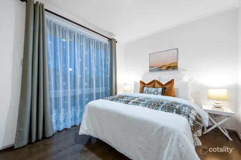 Property photo of 5 Callistemon Avenue Keysborough VIC 3173