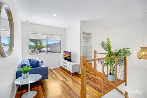 Property photo of 19 Marina Quay Trinity Park QLD 4879