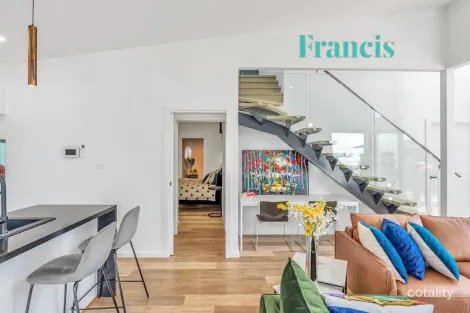 Property photo of 2/3 Blyth Place Curtin ACT 2605