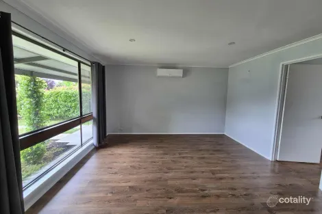 Property photo of 9 Robert Crescent West Wodonga VIC 3690