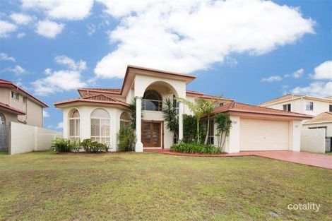 Property photo of 58 Lakeshore Drive Helensvale QLD 4212