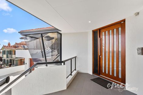 Property photo of 7 Atwick Place Coogee WA 6166