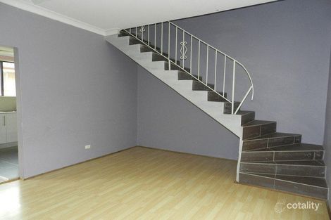 Property photo of 3/102 Wattle Avenue Carramar NSW 2163