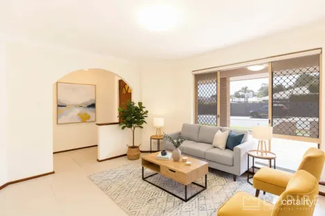 1 Turfan Way, Lake Coogee, WA 6166