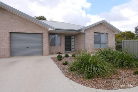 4/1 Kibbler St, Cowra, NSW 2794