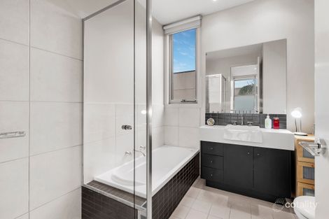 Property photo of 11/25 Pottage Circuit Macleod VIC 3085