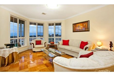 Property photo of 12 Georgette Crescent Endeavour Hills VIC 3802