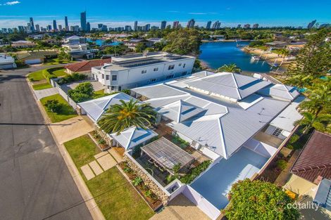 18 Beverley Cres, Broadbeach Waters, QLD 4218