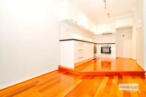 Property photo of 12/30 Miles Street Southbank VIC 3006