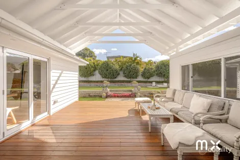 Property photo of 57 Kathleen Crescent Woonona NSW 2517
