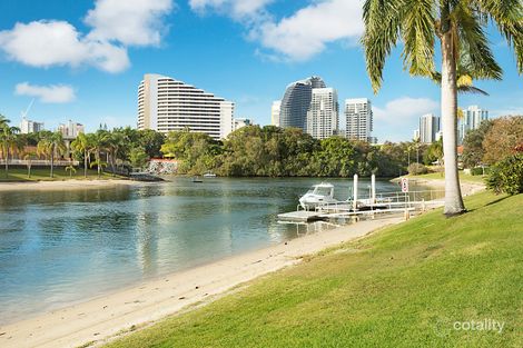 Property photo of 3/25-27 Hooker Boulevard Broadbeach Waters QLD 4218