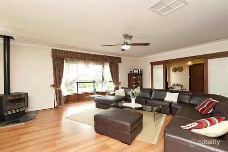 11a Haslemere Dr, Mount Nasura, WA 6112