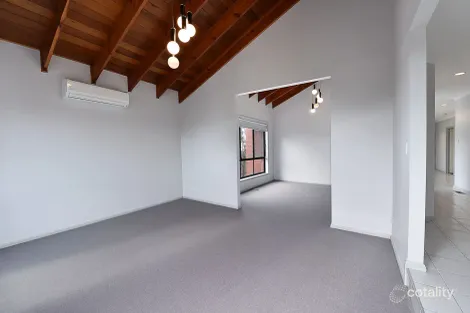 Property photo of 52 Marriot Road Keilor Downs VIC 3038