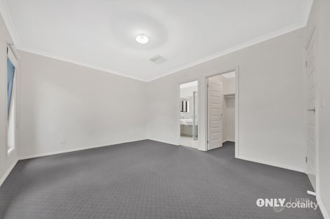 Property photo of 25 Trillium Boulevard Cranbourne North VIC 3977