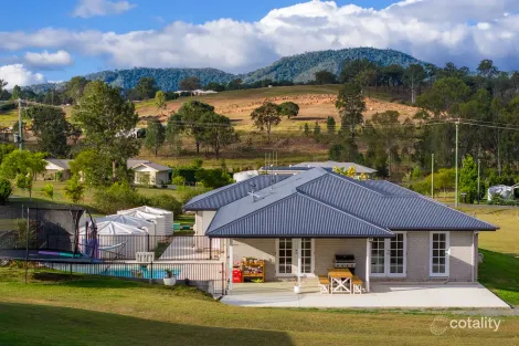 70 CHAMBERLAIN ST, WOOLOOGA, QLD 4570