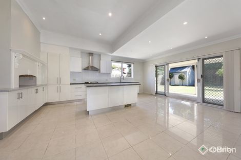 13 Mora Ave, Oakleigh, VIC 3166