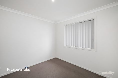 Property photo of 16 Gasnier Loop Boorooma NSW 2650