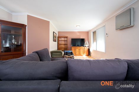 Property photo of 5 Pyke Place Wanniassa ACT 2903