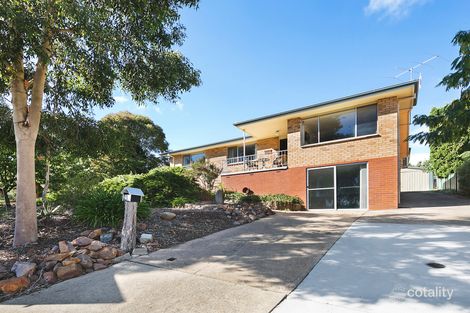7 Warrambool Cl, Giralang, ACT 2617