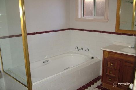 Property photo of 2/95 Sieben Drive Orange NSW 2800